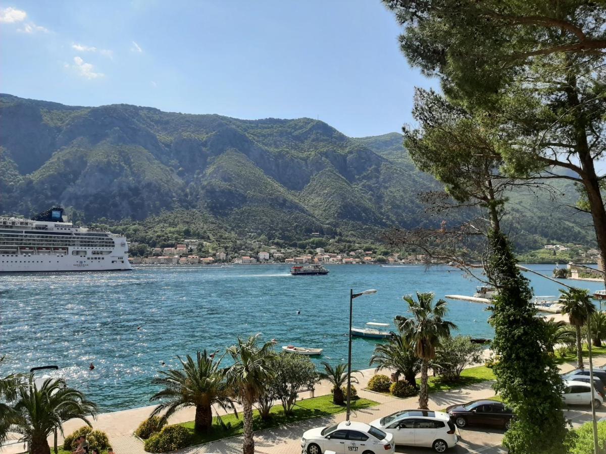 Ferienwohnung Luxury Flat With Amazing View Ines Kotor Exterior foto