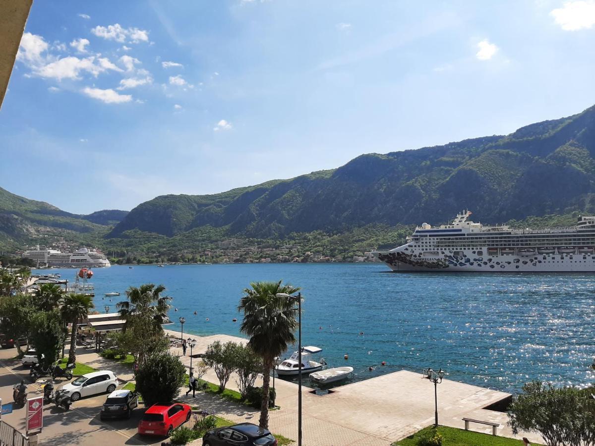 Ferienwohnung Luxury Flat With Amazing View Ines Kotor Exterior foto